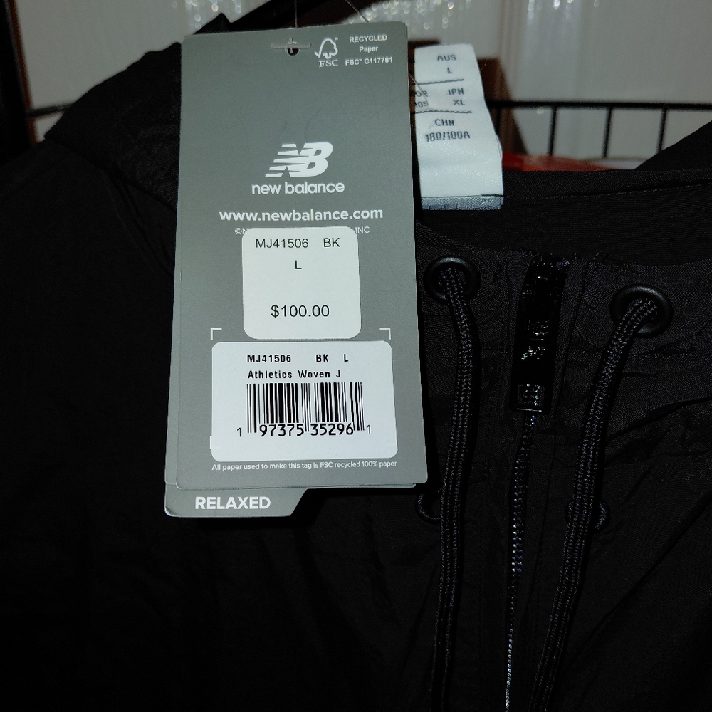 New Balance Men's Black Windbreaker - Picture 3 of 5